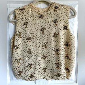 1950s Rare Knitted Cream w Hand Beaded Flowers w pearls